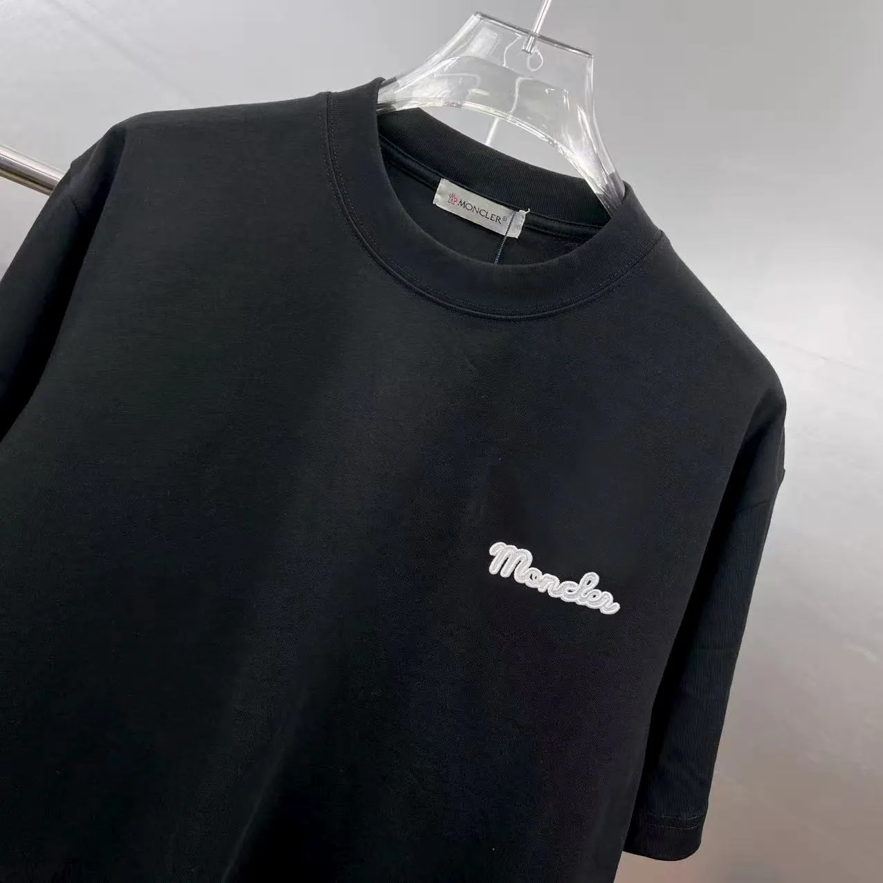 moncle～ logo 《 》7a tee ， Same Style ， : Black White Coffee Brown Size：S（90-130 ） M（125-150 ） L（135-165 ） XL（160-190 ） XXL（185-220 ）